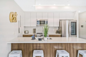Luxurious and stylish 2 bedroom 2 bathroom suite